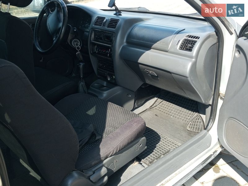 Хэтчбек Mazda 323 1997 в Буске фото 18 Хэтчбек Mazda 323 1997 в Буске