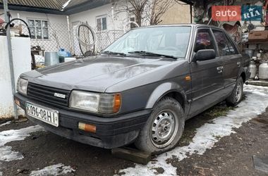 Седан Mazda 323 1986 в Вознесенске