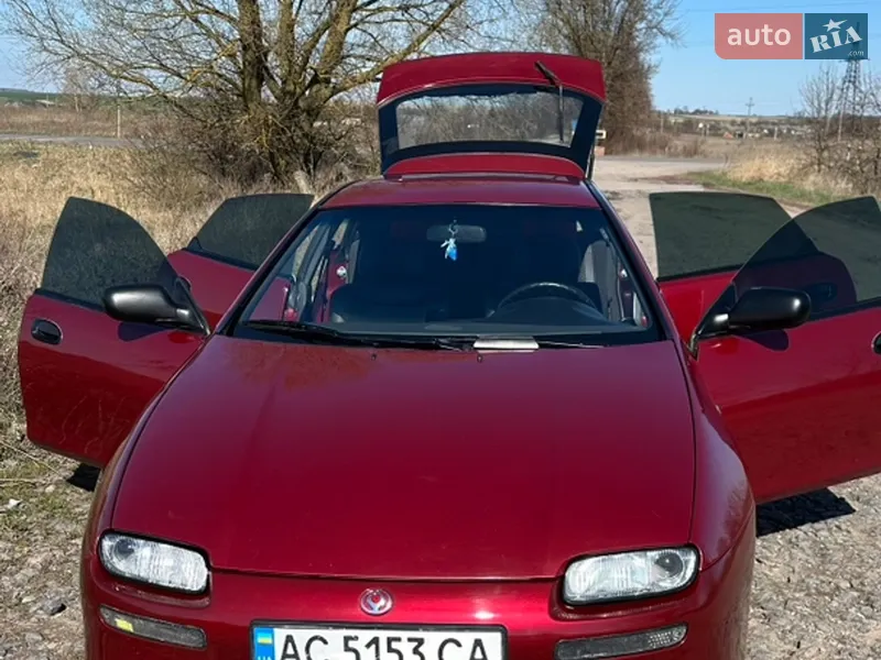 Mazda 323 1996