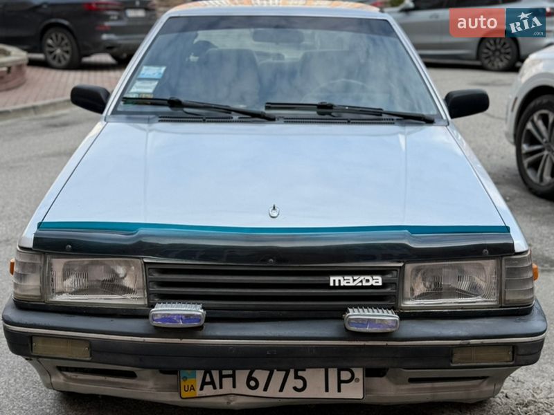 Mazda 323 1986