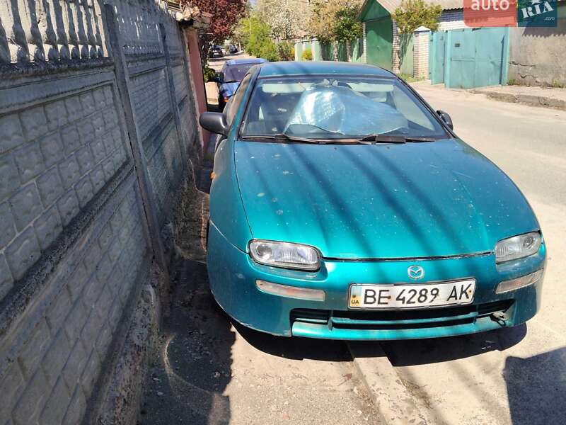 Хэтчбек Mazda 323 1997 в Киеве