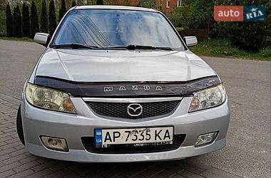 Седан Mazda 323 2002 в Львове