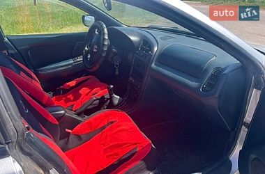Седан Mazda 323 1995 в Одесі
