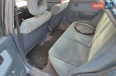 Седан Mazda 323 1990 в Дніпрі