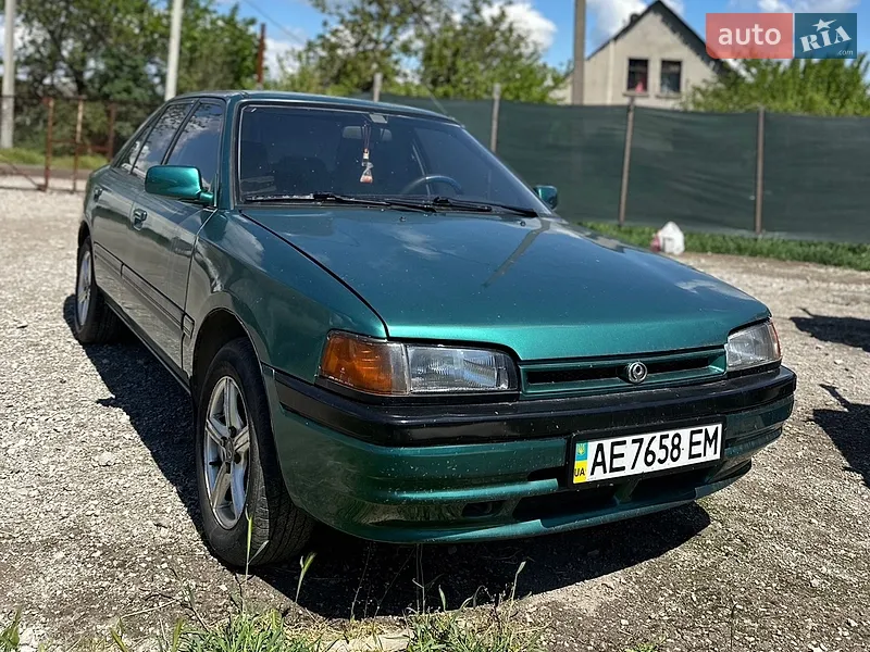 Mazda 323 1995