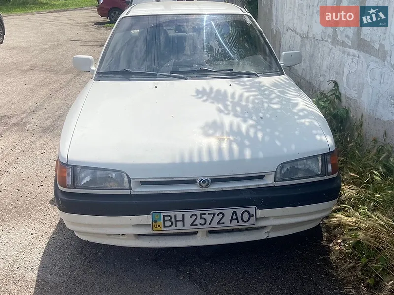 Mazda 323 1995
