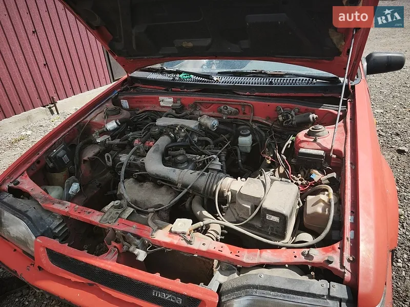 Mazda 323 1992