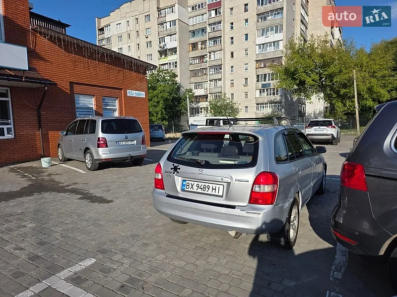 Mazda 323 2002