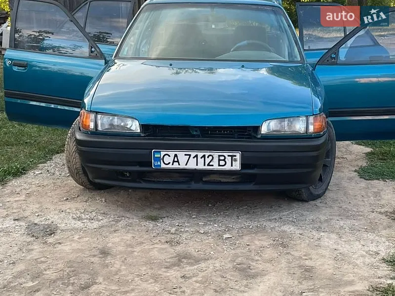 Mazda 323 1992