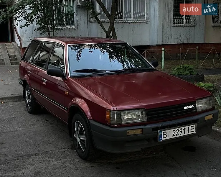Mazda 323 1987