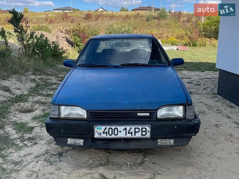 Mazda 323 1989