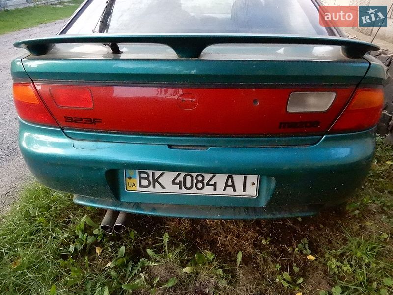 Хэтчбек Mazda 323 1998 в Ровно