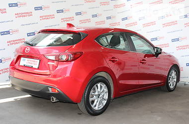 Седан Mazda 3 2014 в Киеве