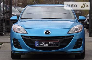 Седан Mazda 3 2010 в Киеве