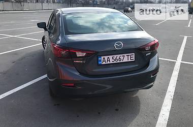 Седан Mazda 3 2016 в Киеве