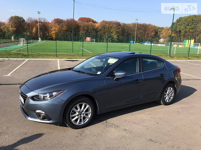 Седан Mazda 3 2015 в Ивано-Франковске