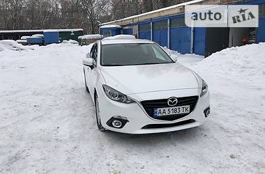 Седан Mazda 3 2016 в Києві