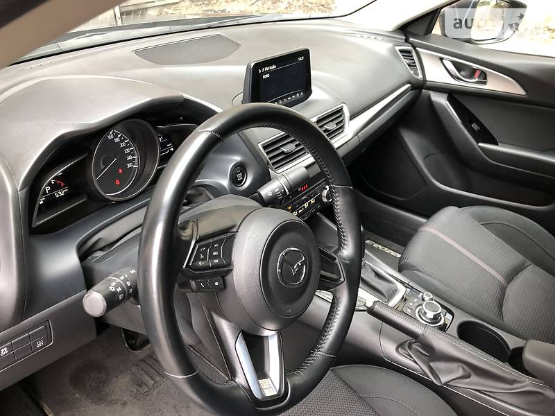 Седан Mazda 3 2017 в Харькове