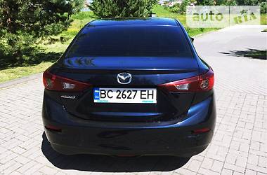 Седан Mazda 3 2015 в Дрогобыче