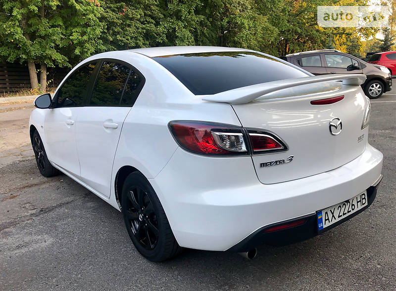 Седан Mazda 3 2009 в Харкові