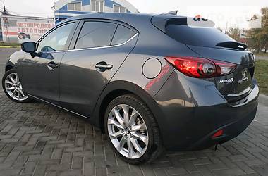 Хэтчбек Mazda 3 2016 в Николаеве