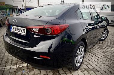 Седан Mazda 3 2015 в Черновцах