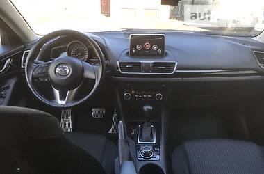 Седан Mazda 3 2015 в Черкассах