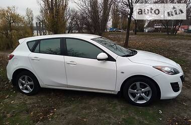 Хэтчбек Mazda 3 2011 в 
