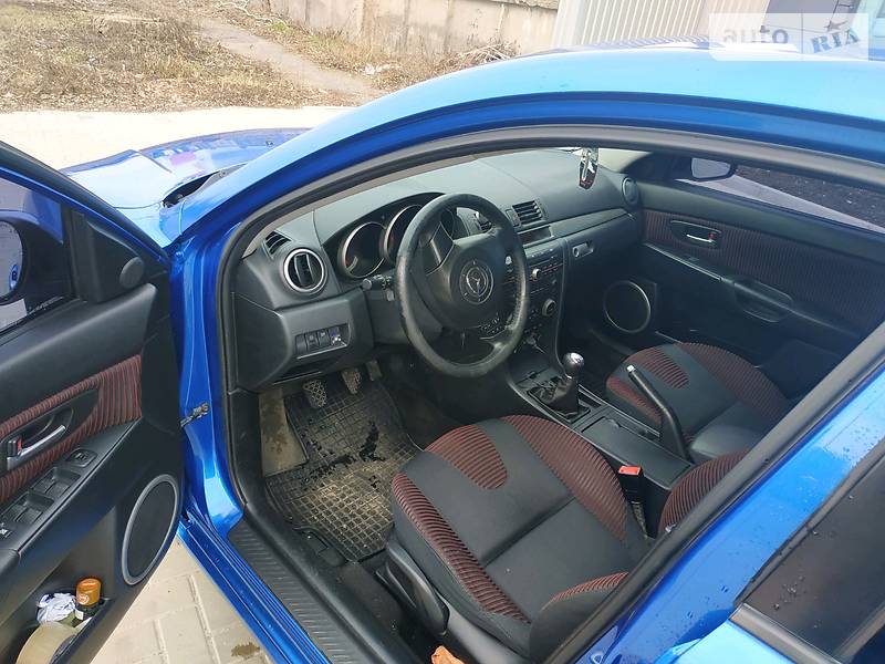 Седан Mazda 3 2006 в Богуславі