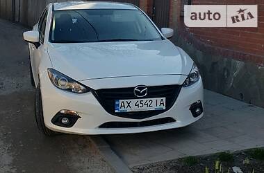Седан Mazda 3 2016 в 