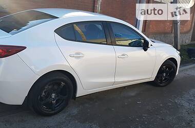 Седан Mazda 3 2016 в 