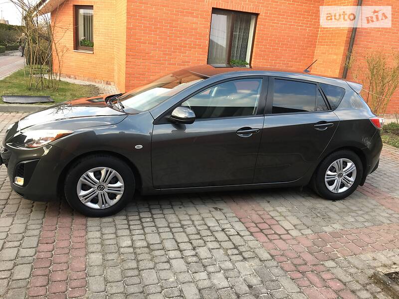 Хетчбек Mazda 3 2011 в Луцьку