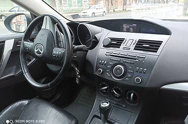 Седан Mazda 3 2012 в 