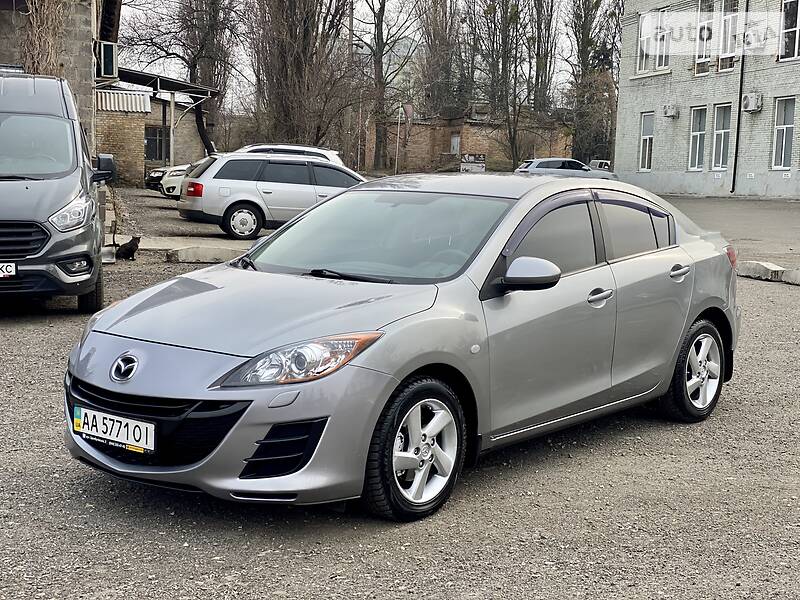 Седан Mazda 3 2011 в Киеве
