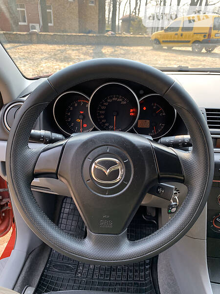 Хетчбек Mazda 3 2006 в Жашківу