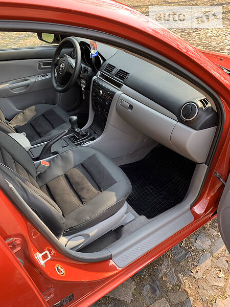 Хетчбек Mazda 3 2006 в Жашківу