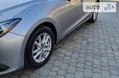 Седан Mazda 3 2015 в 