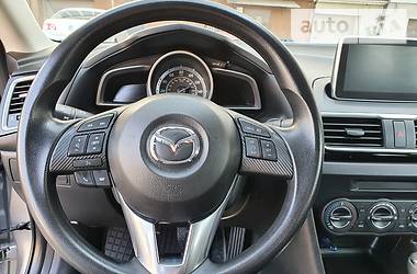 Седан Mazda 3 2015 в 