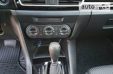 Седан Mazda 3 2015 в 