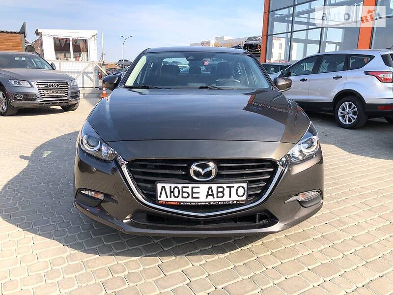 Седан Mazda 3 2017 в Львові