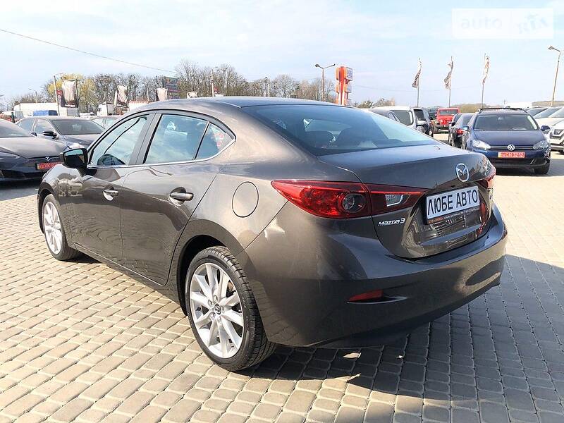 Седан Mazda 3 2017 в Львові