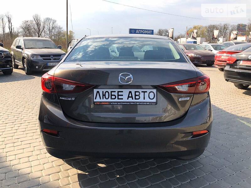 Седан Mazda 3 2017 в Львові