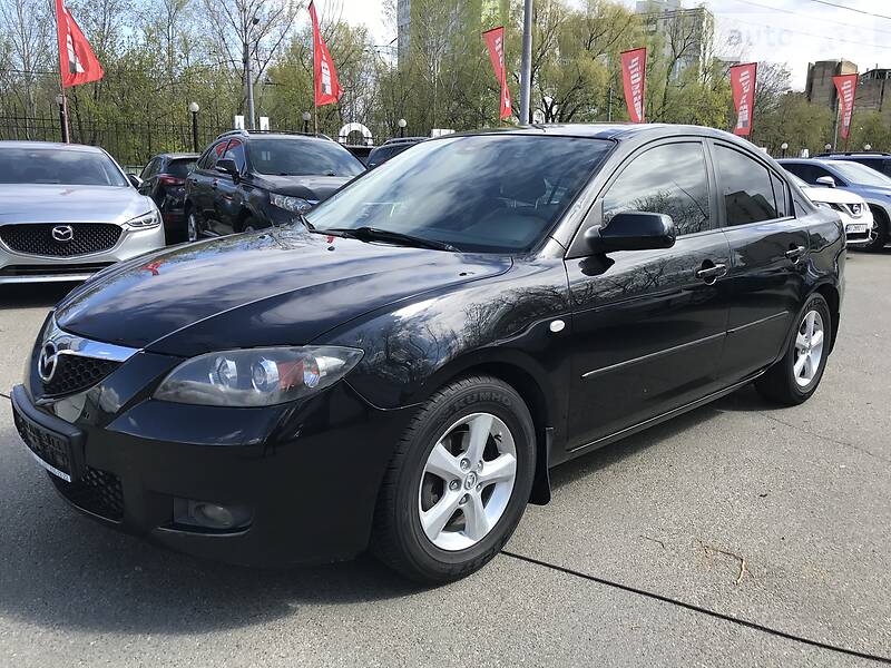 Седан Mazda 3 2006 в 