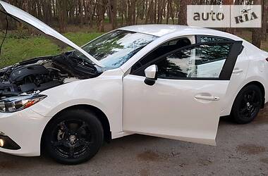 Седан Mazda 3 2016 в 
