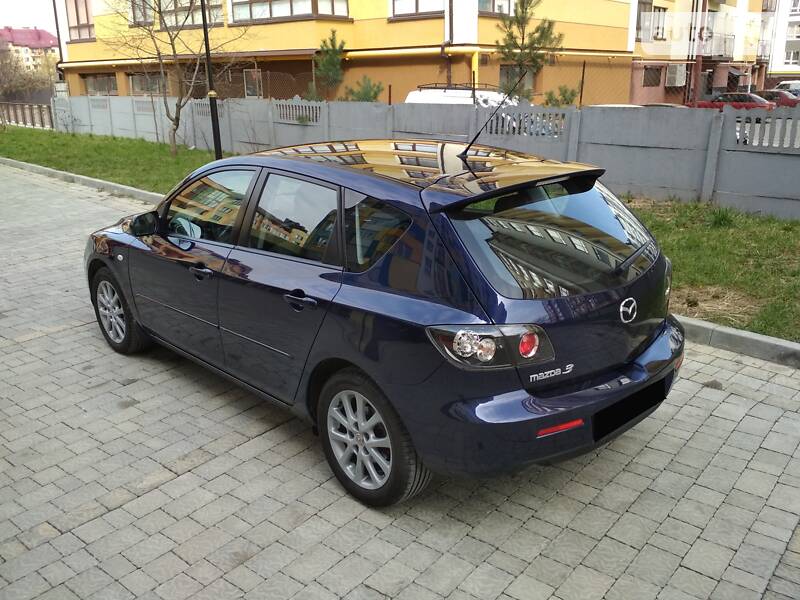Хэтчбек Mazda 3 2008 в 