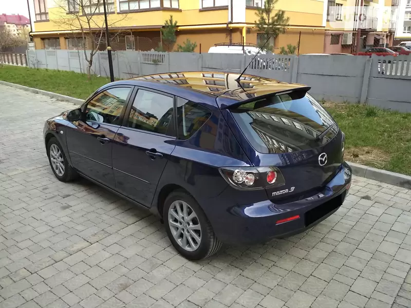 Хэтчбек Mazda 3 2008 в 