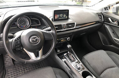 Седан Mazda 3 2015 в Киеве