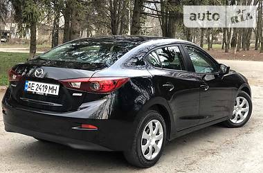 Седан Mazda 3 2017 в 