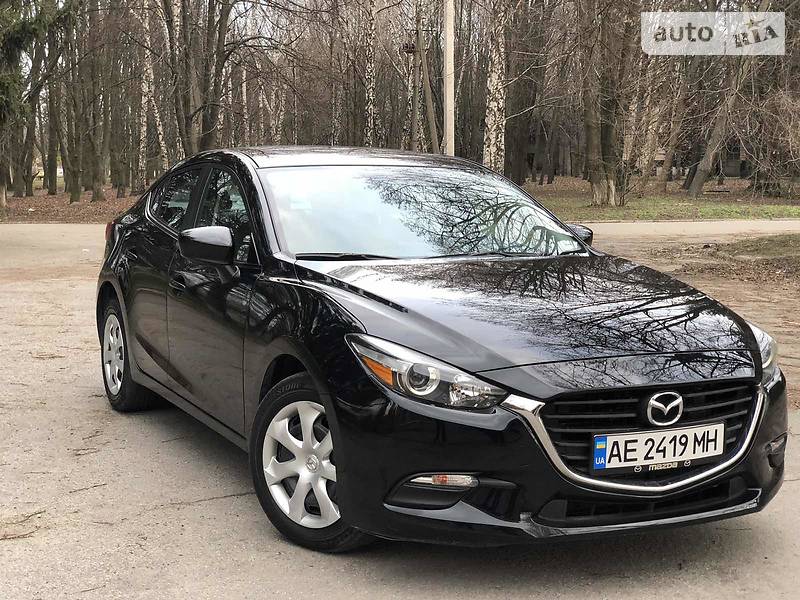 Седан Mazda 3 2017 в 