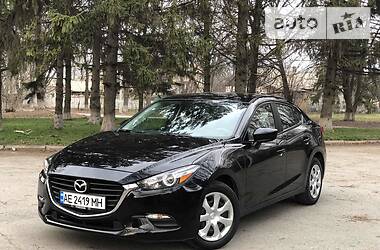 Седан Mazda 3 2017 в 